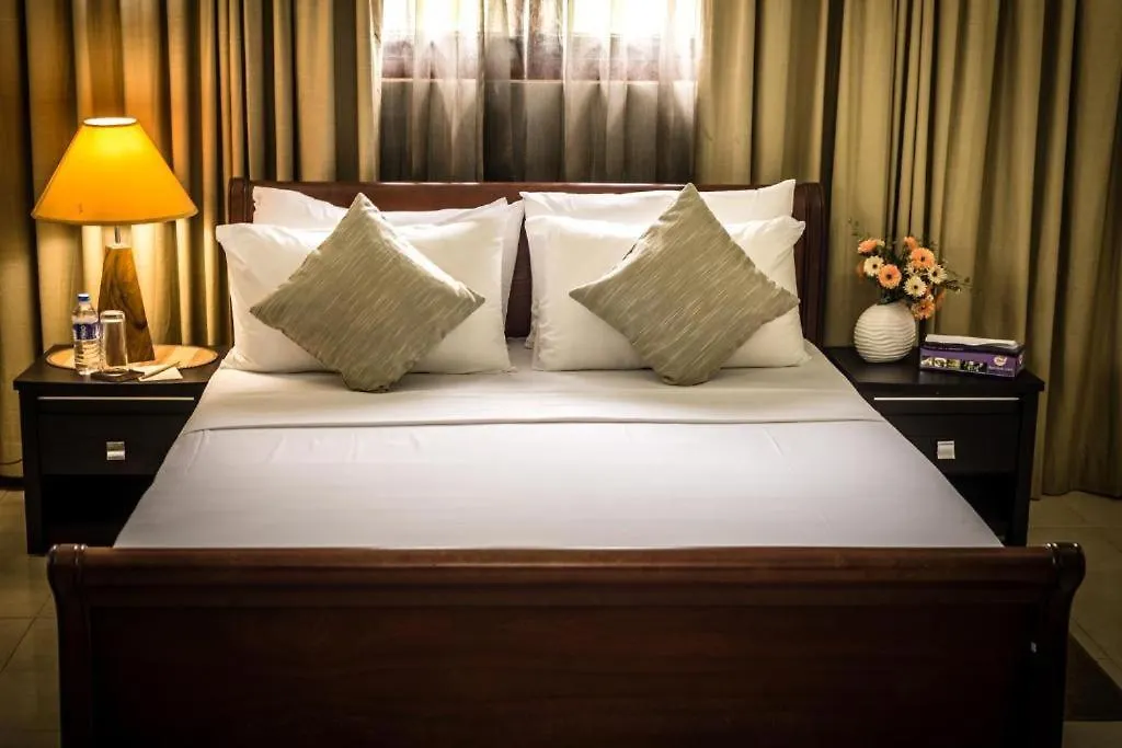 Ocean Beauty Hotel Negombo